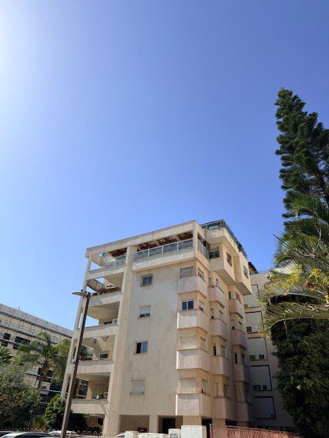 הנדיב 48